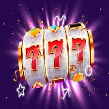 Filipino player celebrating a win on a mobile casino game in the Philippines